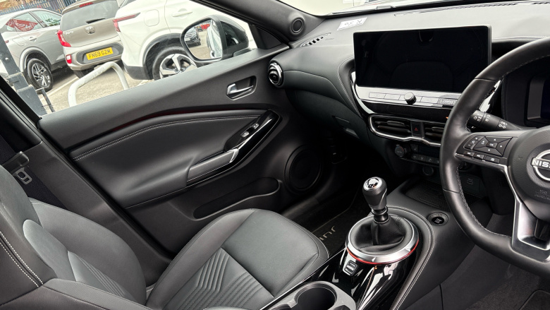 Nissan Juke 1.0 DiG-T Tekna 5dr Petrol Hatchback